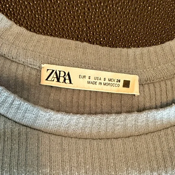 Zara Women’s Sky Blue Ruffle Sleeve Blouse size Small - Picture 2 of 4